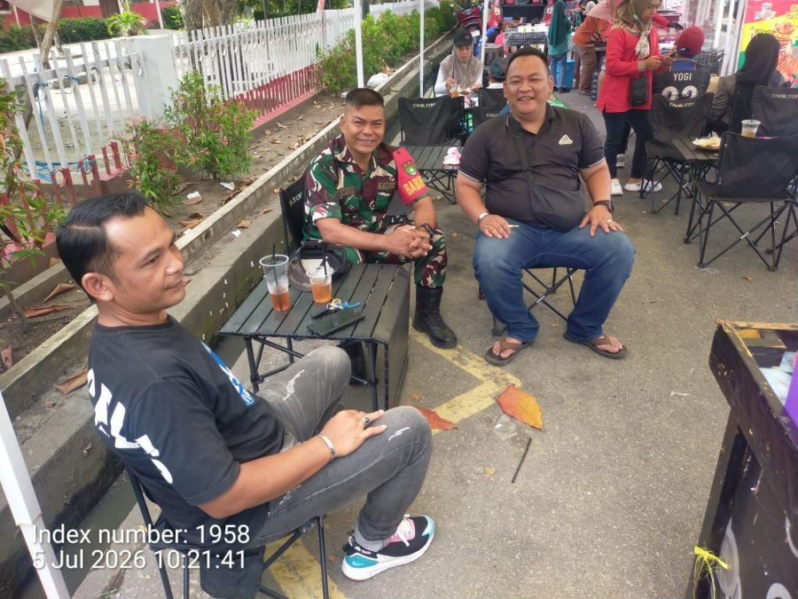Babinsa Koramil 12/Batang Tuaka Jalin Komsos dengan Pengusaha UMKM Indragiri Hilir