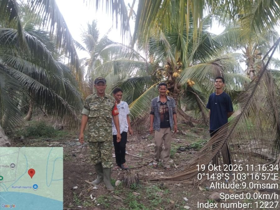 Babinsa Koramil 12/Batang Tuaka Laksanakan Patroli Tapal Batas, Situasi Aman dan Terkendali