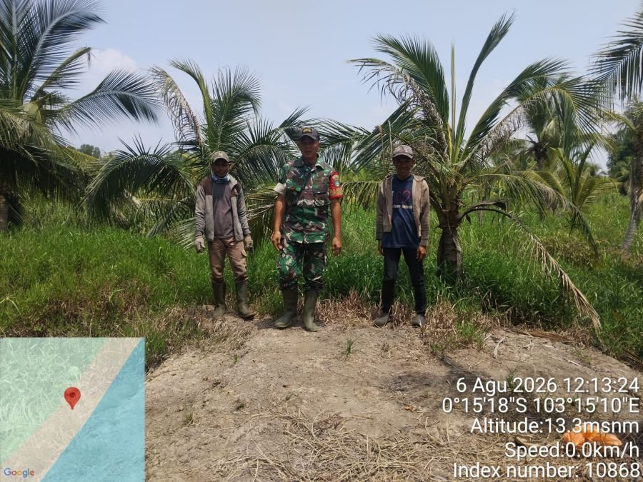 Babinsa Koramil 12/Batang Tuaka Laksanakan Patroli Tapal Batas, Titik Api dan Asap Nihil