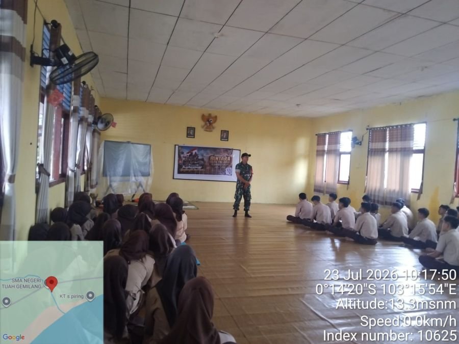 Babinsa Koramil 12/Batang Tuaka Sosialisasikan Penerimaan Bintara dan Tamtama TNI AD di SMA Negeri T