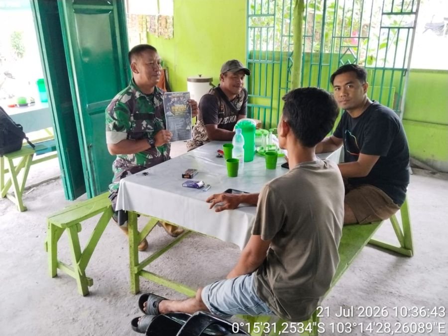 Babinsa Koramil 12/Batang Tuaka Sosialisasikan Penerimaan Bintara dan Tamtama TNI AD kepada Pemuda D