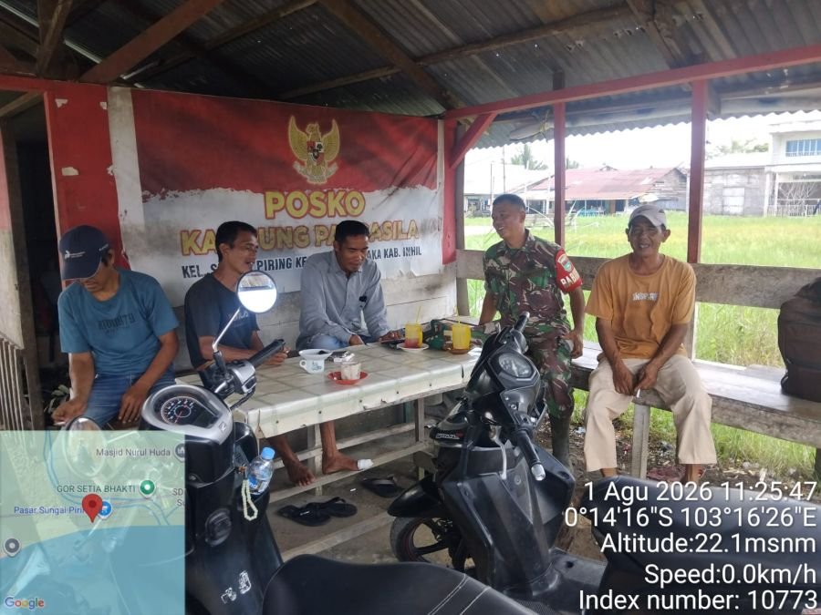 Babinsa Koramil 12/BTK Imbau Warga Sungai Piring Cegah Karhutla Melalui Komsos Kampung Pancasila