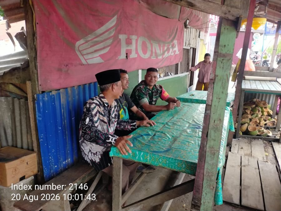 Babinsa Koramil 12/BTK Pererat Silaturahmi dengan Warga Desa Gemilang Jaya