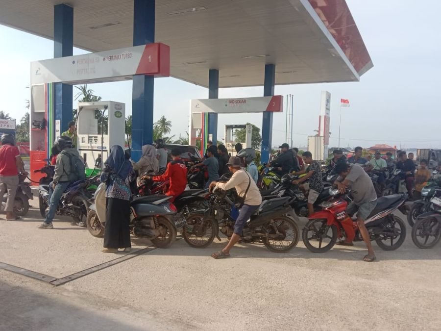 Babinsa koramil04 Rupat melaksanakan giat pemantauan SPBU