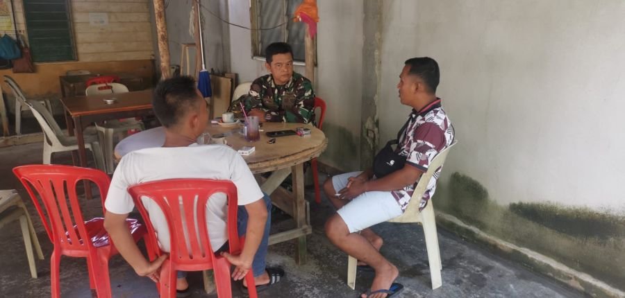 Babinsa Kundur Utara Perkuat Komsos Jaga Kondusivitas Wilayah