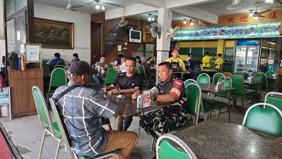 Babinsa Lubuk Baja Kota Tekankan Sinergi Warga Hadapi Gangguan Kamtib