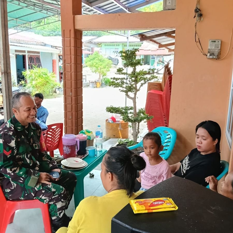 Babinsa Lubuk Semut Perkuat Cegah Stunting Lewat Komsos Bersama Warga
