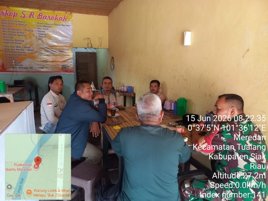 Babinsa Maredan, Serka Afrisal Perkuat Kemanunggalan Lewat Komsos dengan Warga