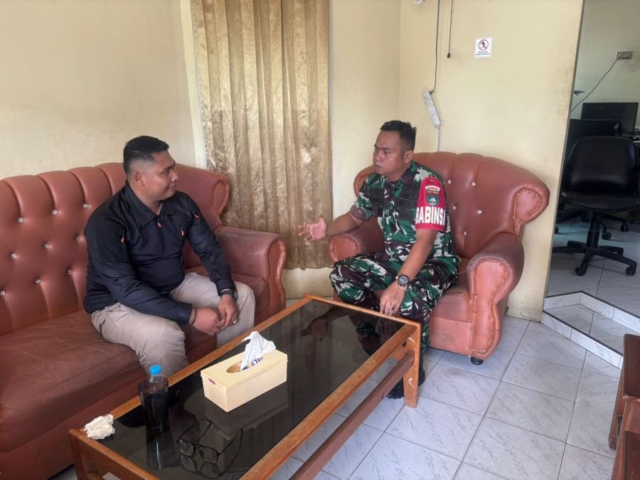 Babinsa Mentangor Laksanakan Komsos Bersama Panitia Qurban Jelang Idul Adha 1447 H