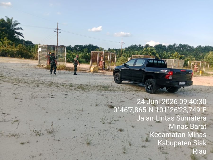 Babinsa Minas Patroli Binter SKK Migas-PHR Perkuat Pengamanan Wilayah Minas