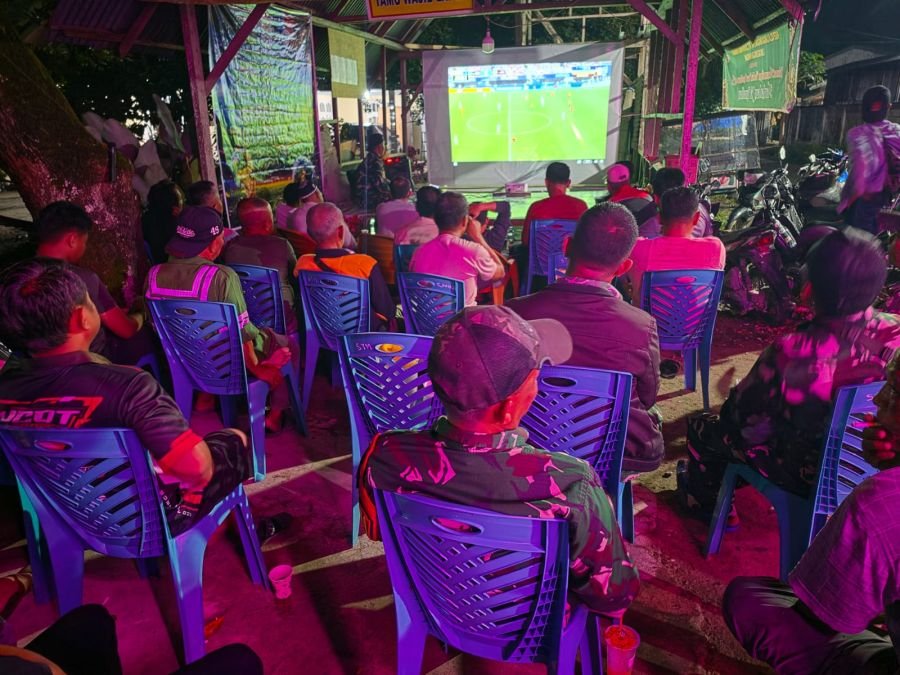 Babinsa Nobar Piala Dunia 2026, Kebersamaan Warga Sorek Satu Menguat