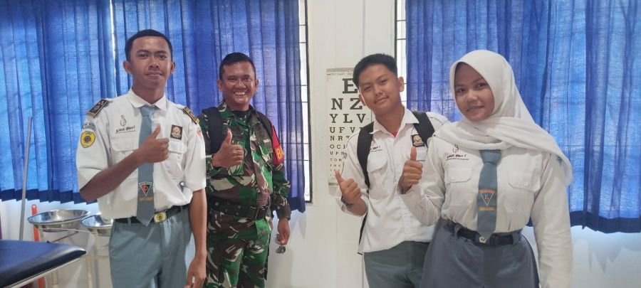 Babinsa Pamak Sosialisasi Rekrutmen TNI AD di SMAN 4 Tebing