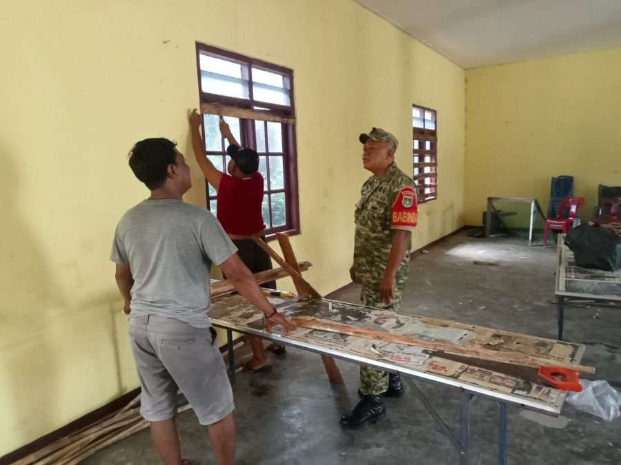 Babinsa Pangke Ajak Pemuda Hidupkan Kembali Gedung Kampung Suka Maju