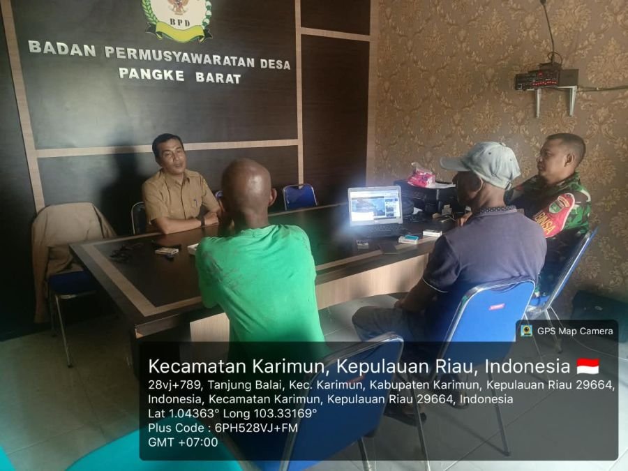 Babinsa Pangke Barat Perkuat Komunikasi dengan Warga, Situasi Wilayah Tetap Kondusif