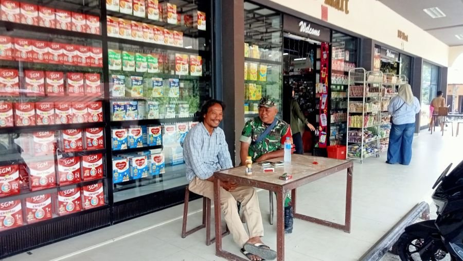 Babinsa Pangke Perkuat Komsos, Jaga Harmoni Warga Suka Damai