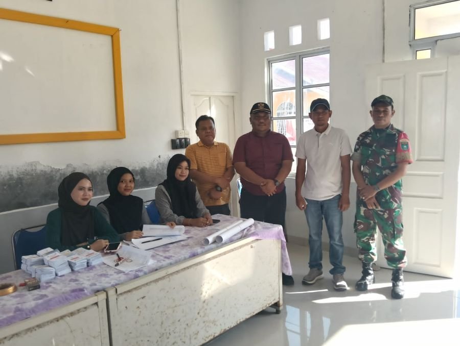 Babinsa Pauh Kawal Pemilihan BPD, Proses Berjalan Aman dan Tertib