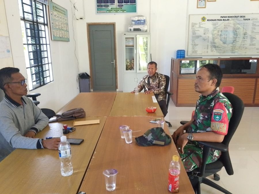 Babinsa Pauh Perkuat Sinergi dengan Aparatur Desa Binaan