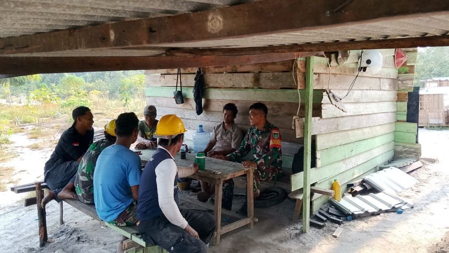 Babinsa Pengadah Ajak Warga Jaga Hutan dan Cegah Karhutla