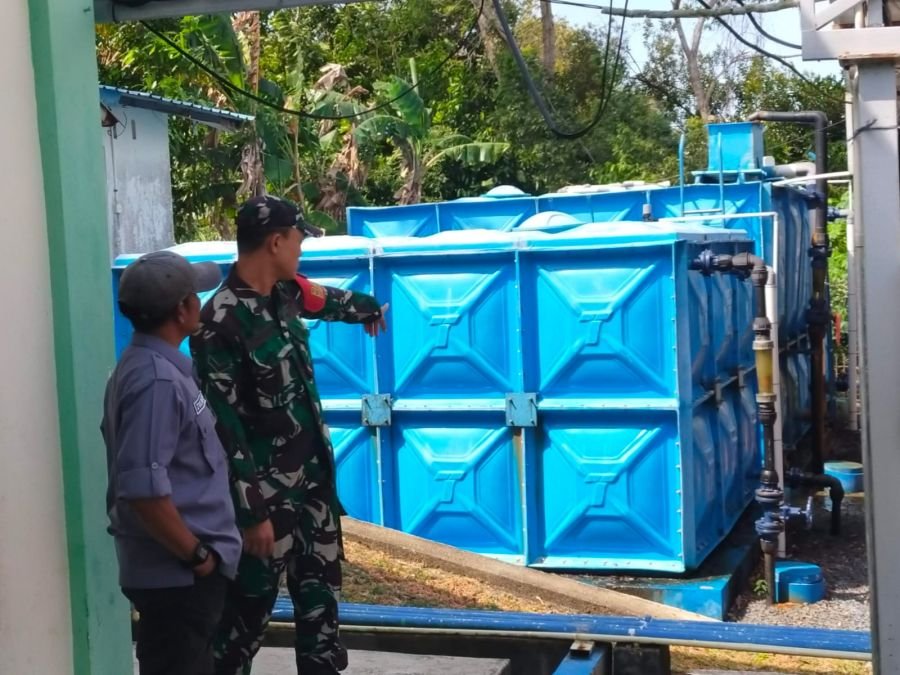 Babinsa Penyengat Tinjau Fasilitas SWRO, Pastikan Ketersediaan Air Bersih untuk Masyarakat