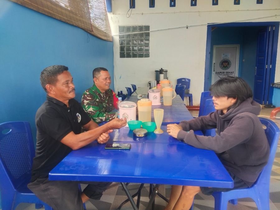 Babinsa Perkuat Komsos di Kampung Dosan