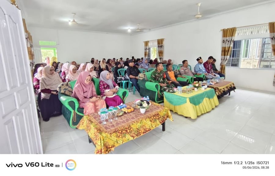 Babinsa Pongkar Hadiri Pelepasan Siswa, Tegaskan Dukungan Pendidikan