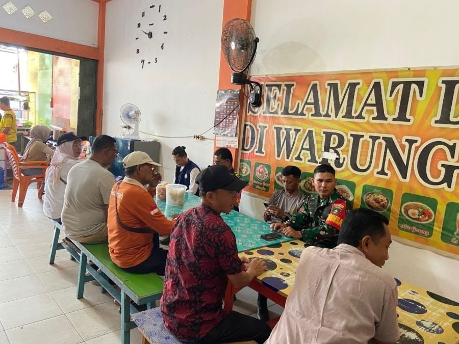 Babinsa Ramil 07/KH Perkuat Sinergi Warga Lewat Komsos Langsung