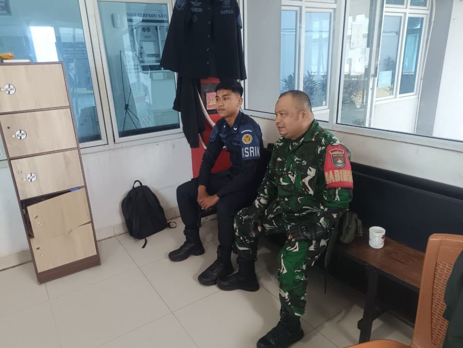 Babinsa Rumbai Bukit Perkuat Sinergi Keamanan dengan Lapas Narkotika Pekanbaru