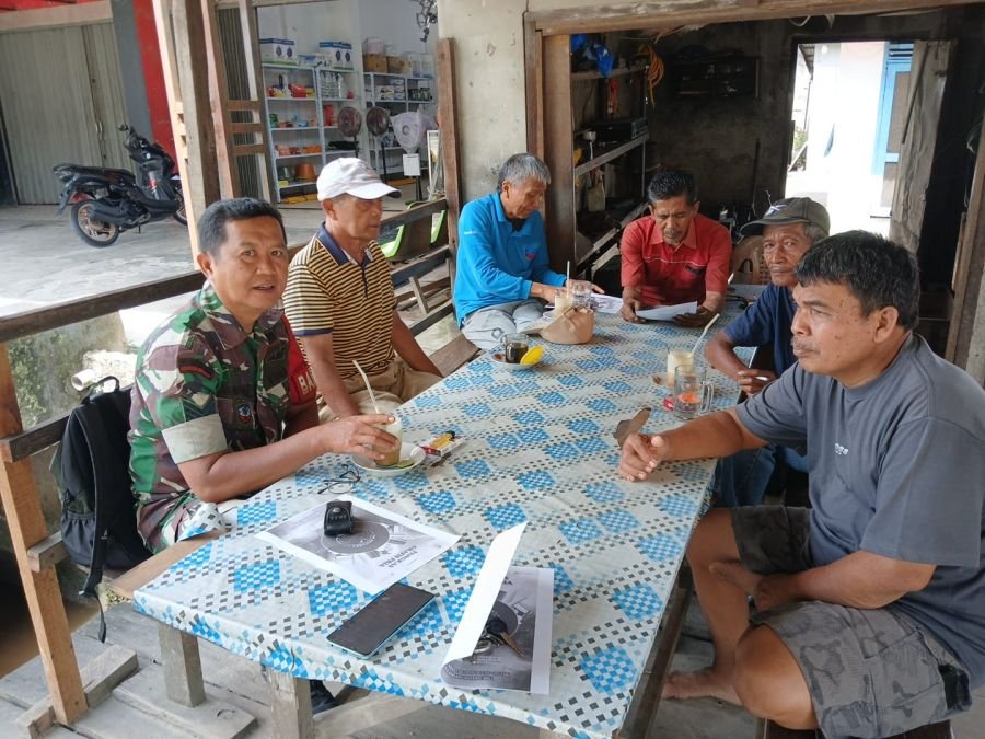 Babinsa Rumbai Gandeng Ketua RT dan Masyarakat Wujudkan Lingkungan Aman dan Sehat