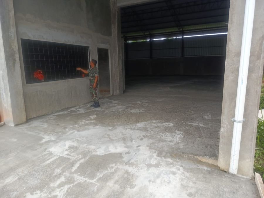 Babinsa Rumbai Pastikan Bangunan KDKMP Palas Siap Digunakan Sebelum Penyerahan Kunci