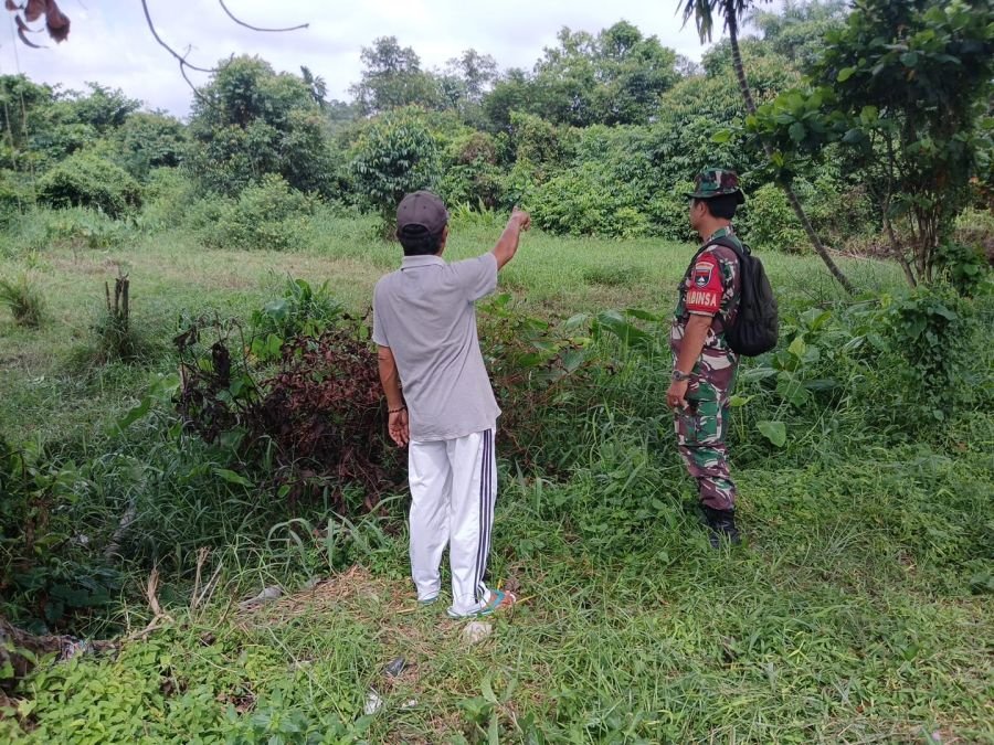 Babinsa Rumbai Patroli Cegah Karhutla, Pastikan Wilayah Meranti Pandak Aman