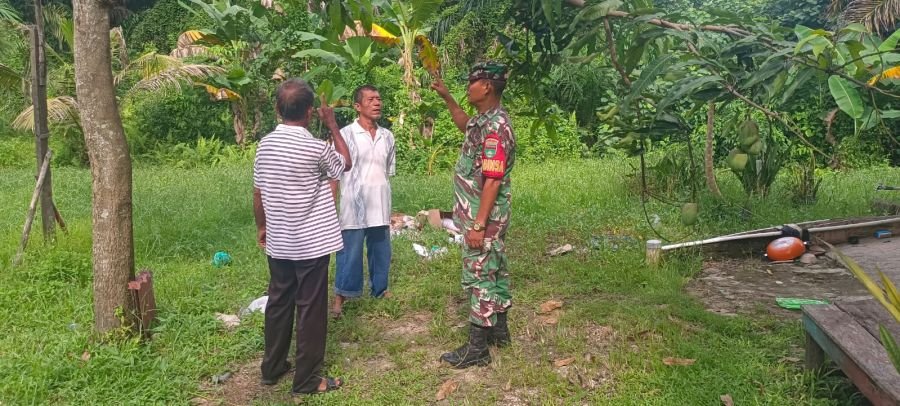 Babinsa Rumbai Turun ke Lapangan, Tingkatkan Kesadaran Warga Antisipasi Karhutla