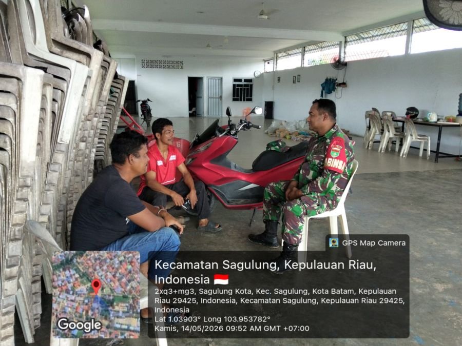 Babinsa Sagulung Kota Ingatkan Warga Waspadai Cuaca Ekstrem
