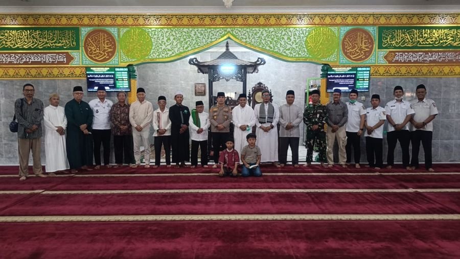 Babinsa: Salat Istisqa secara serentak, diharapkan doa dan harapan masyarakat Kota Pekanbaru.