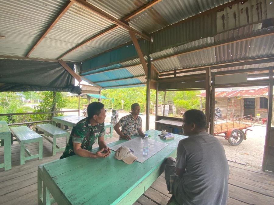 Babinsa Sendaur Perkuat Komsos, Jaga Kedekatan TNI dengan Masyarakat