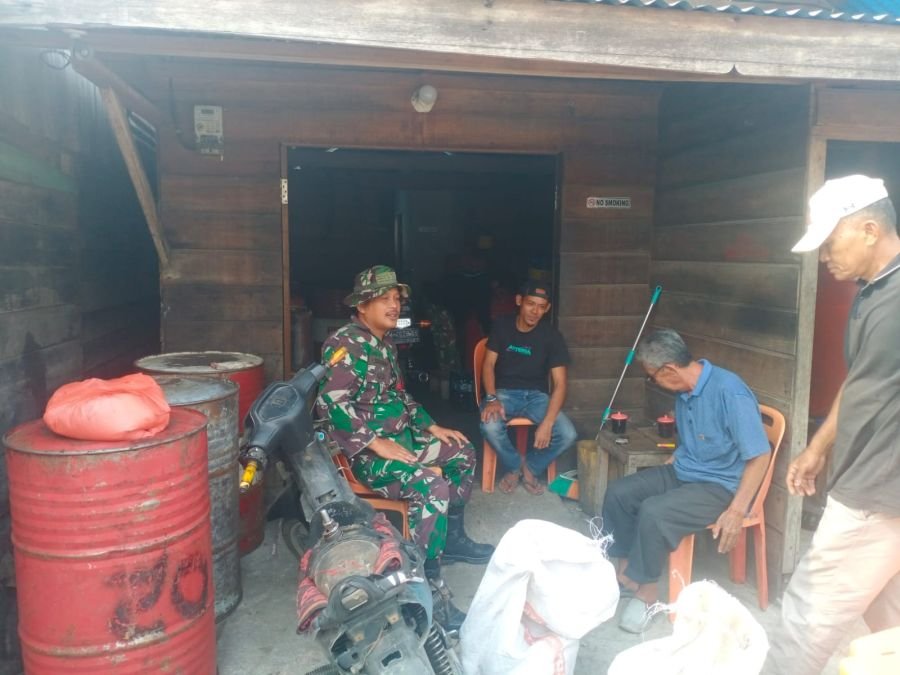Babinsa Serap Aspirasi Warga Lewat Komsos di Selatpanjang