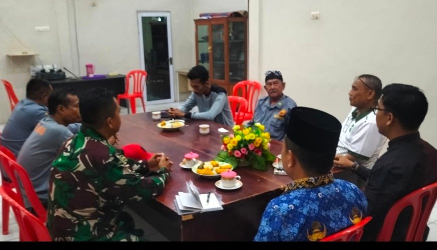 Babinsa Sertu Mustaqim Perkuat Persatuan dan Semangat Kebangsaan di Kampung Pancasila Desa Senggoro