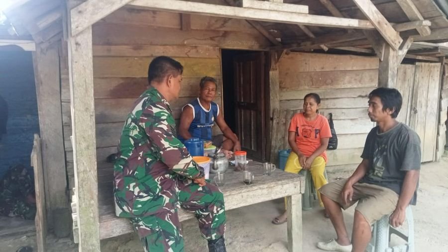 Babinsa Siak Gelar Komsos, Warga Diajak Tingkatkan Gotong Royong dan Waspada Narkoba