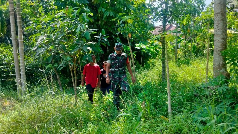 Babinsa Sialang Bungkuk Bersama MPA Intensifkan Patroli Cegah Karhutla di Tenayan Raya