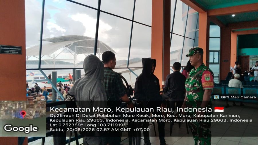 Babinsa Sugie Ingatkan Keselamatan Pelayaran Warga Antar Pulau