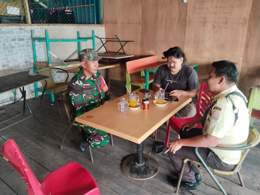 Babinsa Sugie Perkuat Deteksi Dini Lewat Komsos Bersama Warga