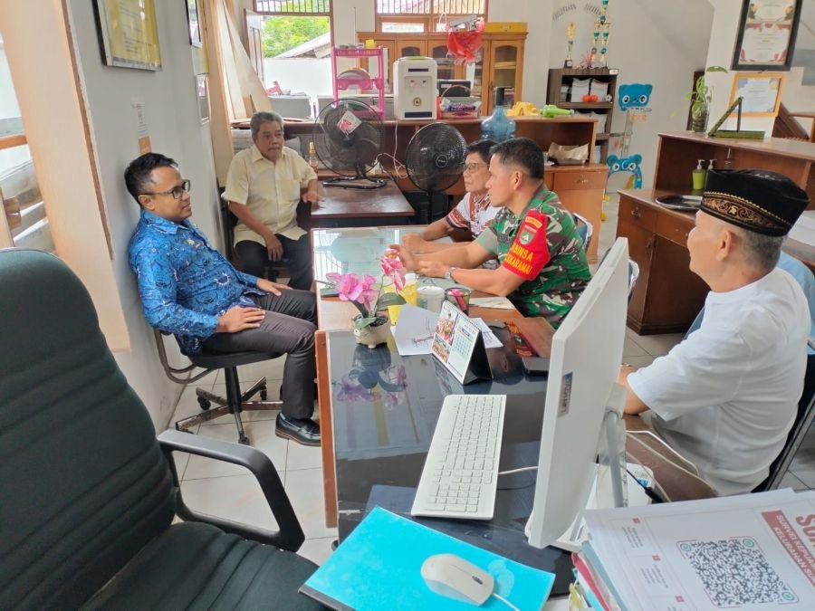 Babinsa Sukaramai Perkuat Sinergi dengan Lurah dan Ketua RT/RW