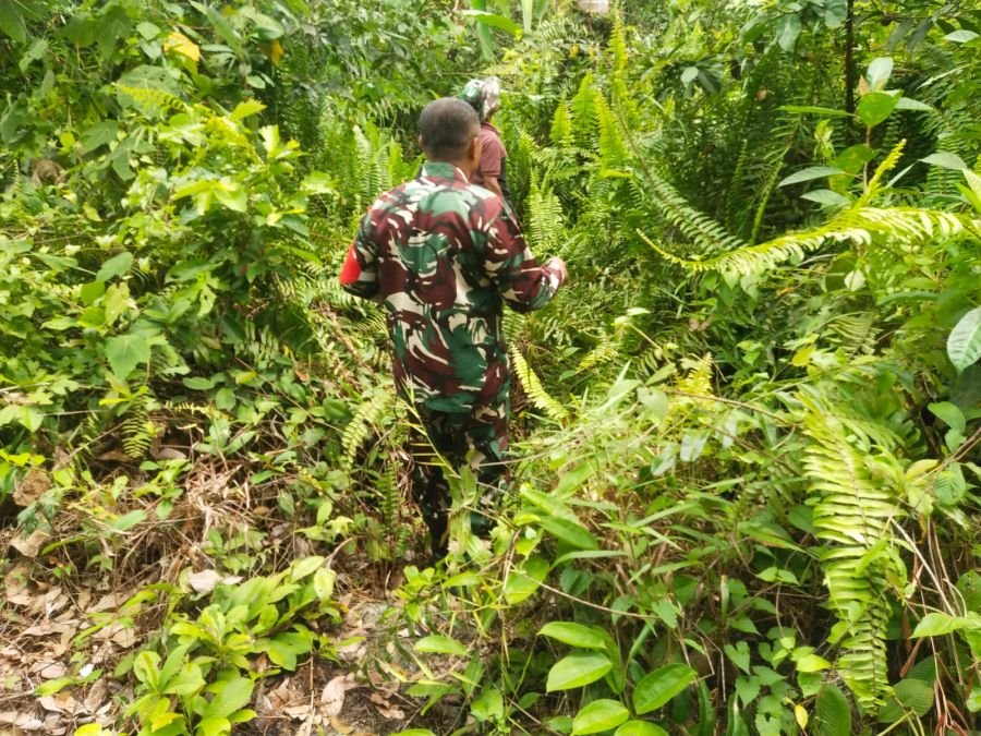 Babinsa Sungai Apit Pastikan Wilayah Pusako Bebas Titik Api