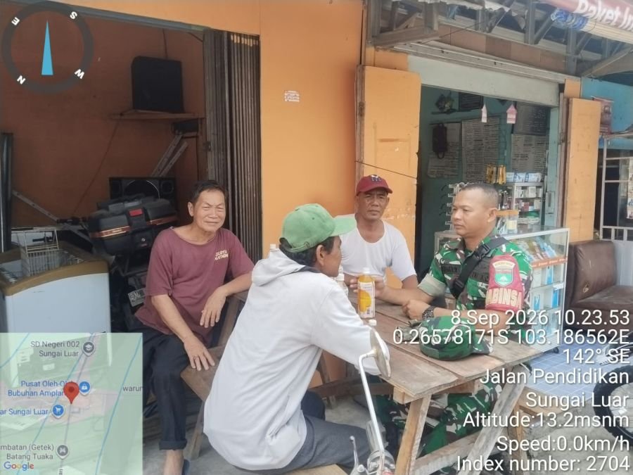 Babinsa Sungai Luar Ingatkan Warga Tak Buka Lahan dengan Membakar