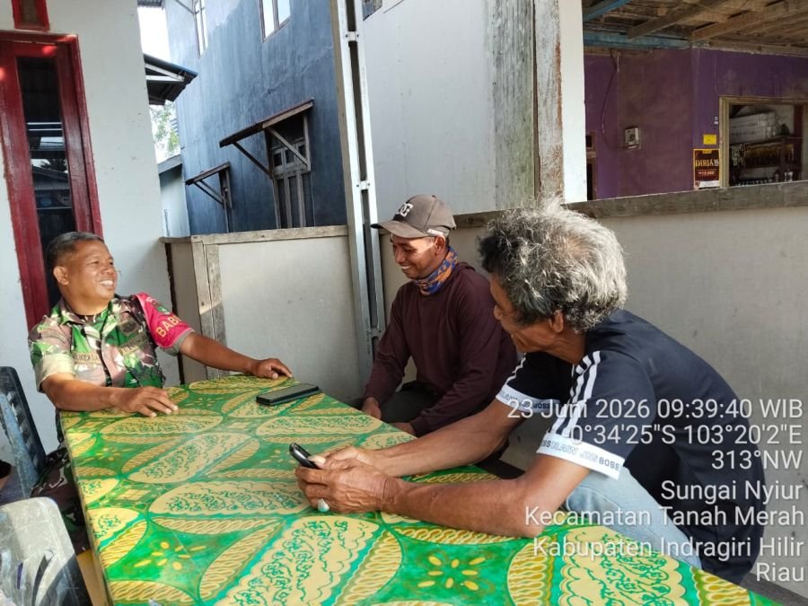 Babinsa Sungai Nyiur Koramil 02/TM, Ajak Warga Jaga Kerukunan dan Kebersihan di Tengah Perubahan Cua