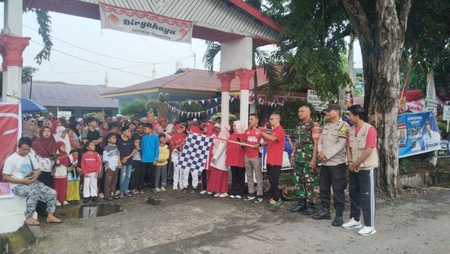 Babinsa Tampan Hadiri Semarak HUT RI ke-81, Pererat Kebersamaan Bersama Warga