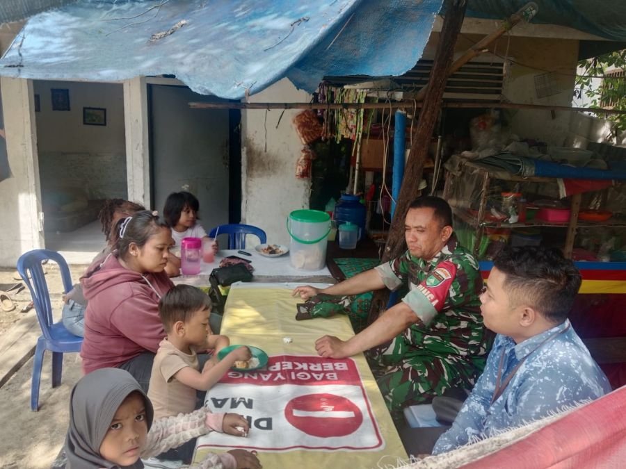 Babinsa Tangkerang Timur Verifikasi Data Bansos, Pastikan Bantuan Tepat Sasaran