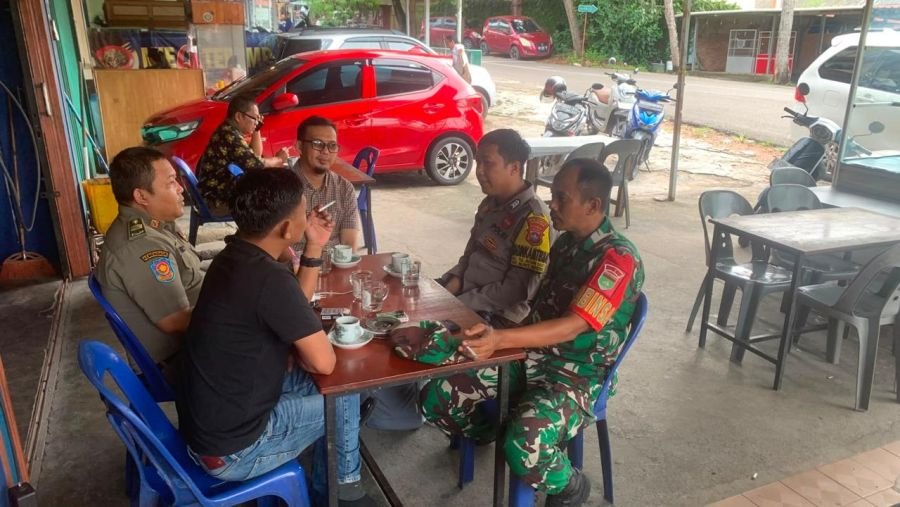 BABINSA TANJUNG AYUN SAKTI BERSAMA LURAH DAN BHABINKAMTIBMAS PERKUAT KOORDINASI KAMTIBMAS DI WILAYAH