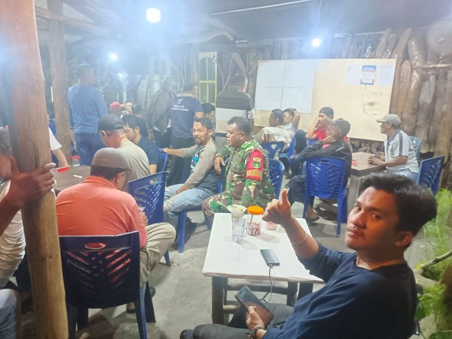 BABINSA TANJUNG UNGGAT JALIN SILATURAHMI DENGAN KETUA RT 02/RW 01