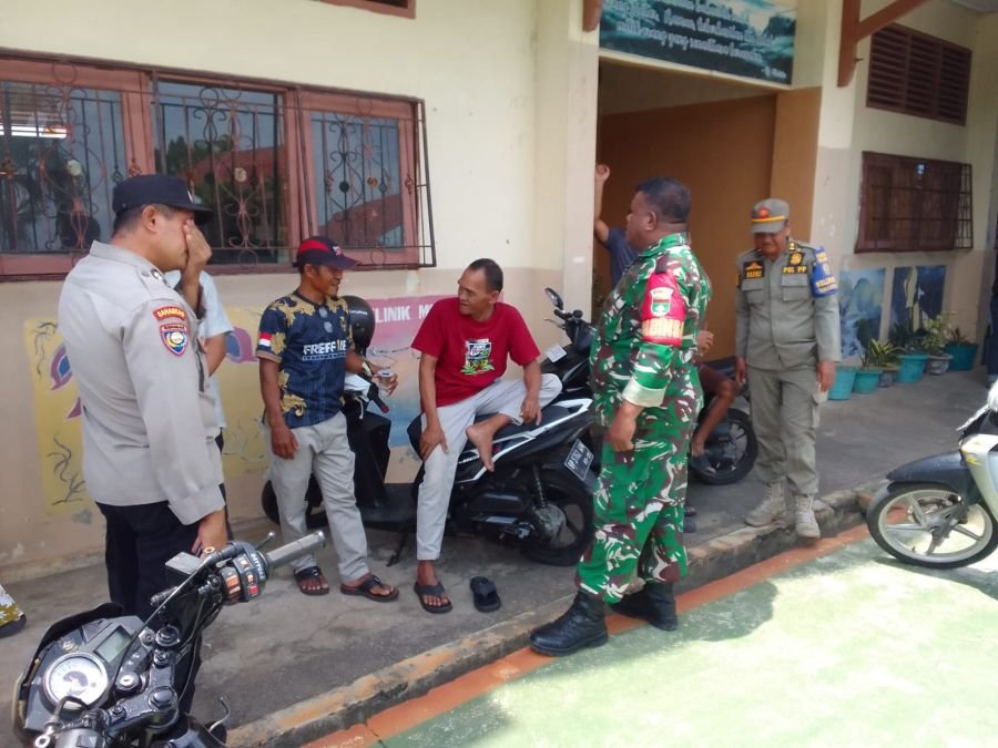 Babinsa Tanjung Unggat Monitor Pemilihan RW, Pastikan Berjalan Aman dan Lancar