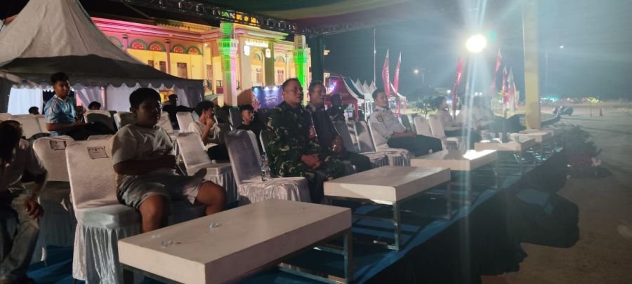 Babinsa Tanjungpinang Kota Monitoring Nobar Piala Dunia, Situasi Aman dan Tertib